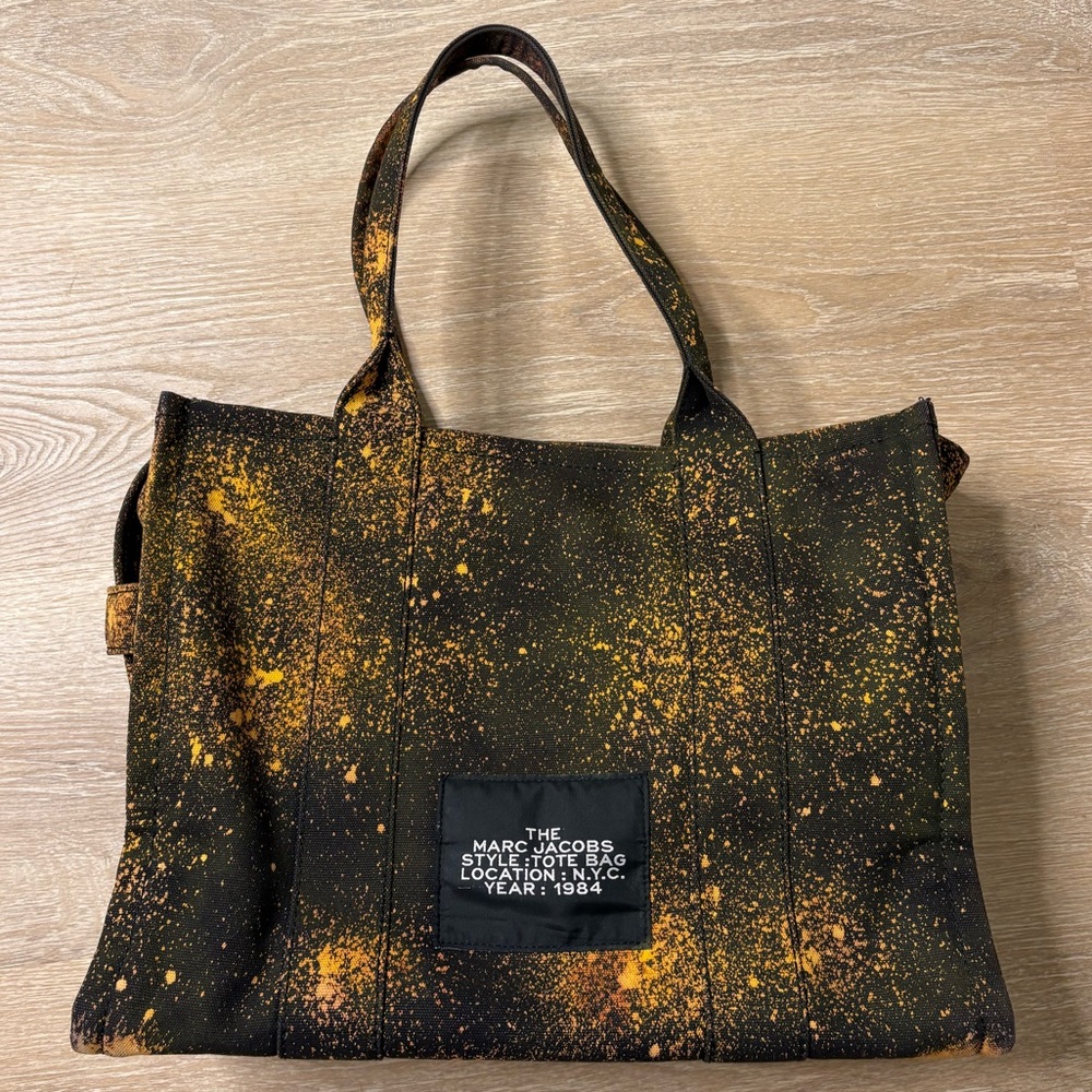 Large Marc Jacobs Eye of the Universe The Tote Bag - Picture 3 of 10